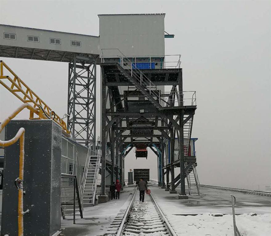 <b>運(yùn)煤列車(chē)平煤壓實(shí)系統(tǒng)</b>